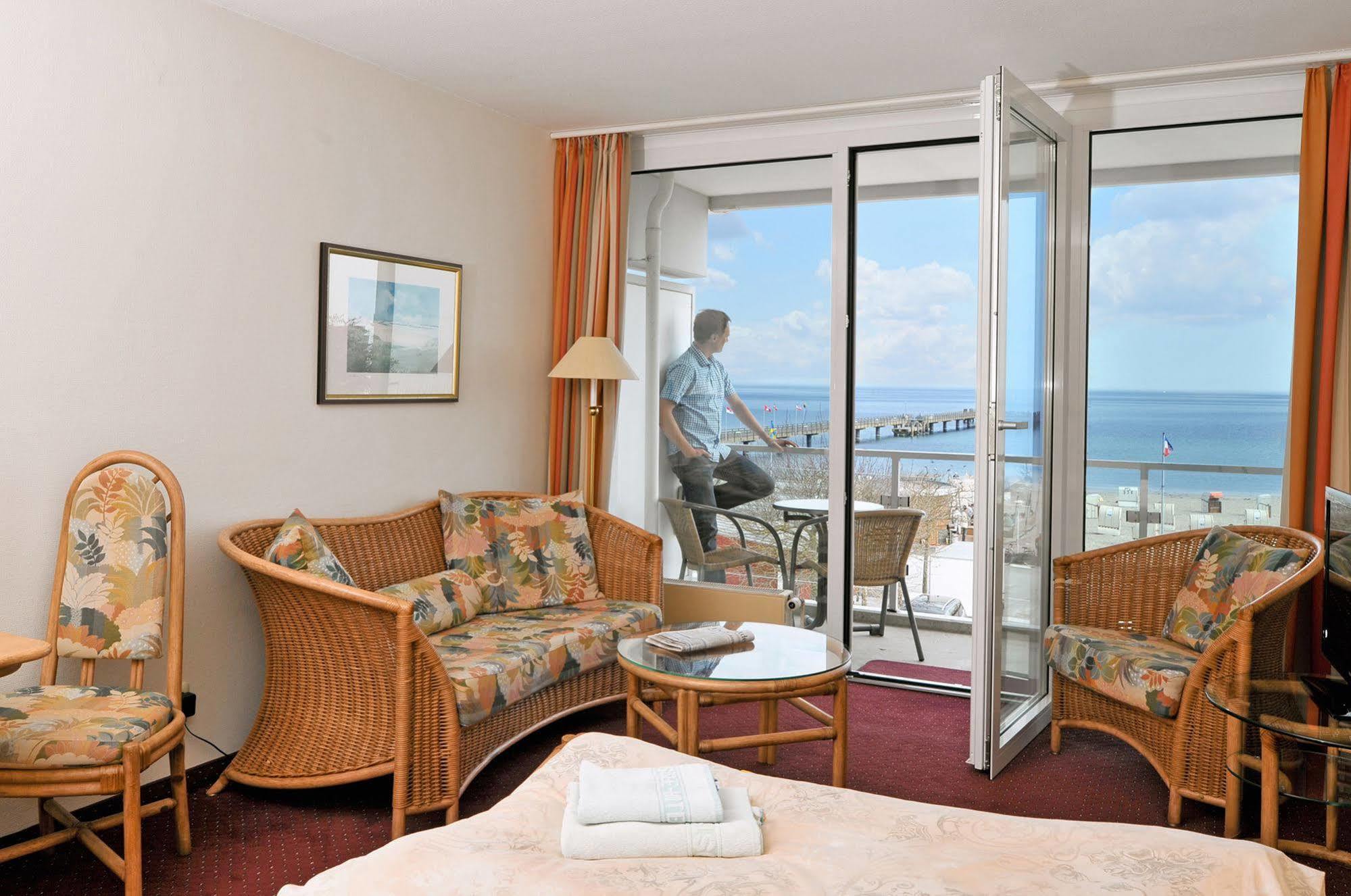 Ostsee-Hotel Grossenbrode Exterior photo